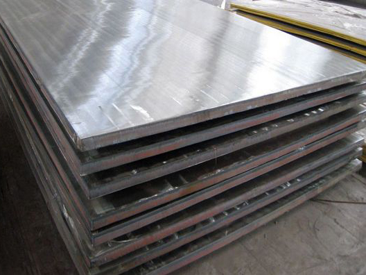 Nickel steel clad plate